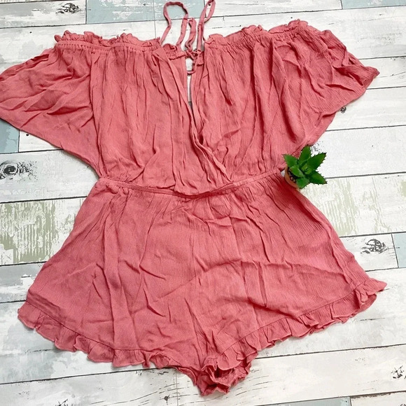 ⭐️NEW⭐️ TOPSHOP Lightweight Boho Ruffled Romper - Picture 6 of 11